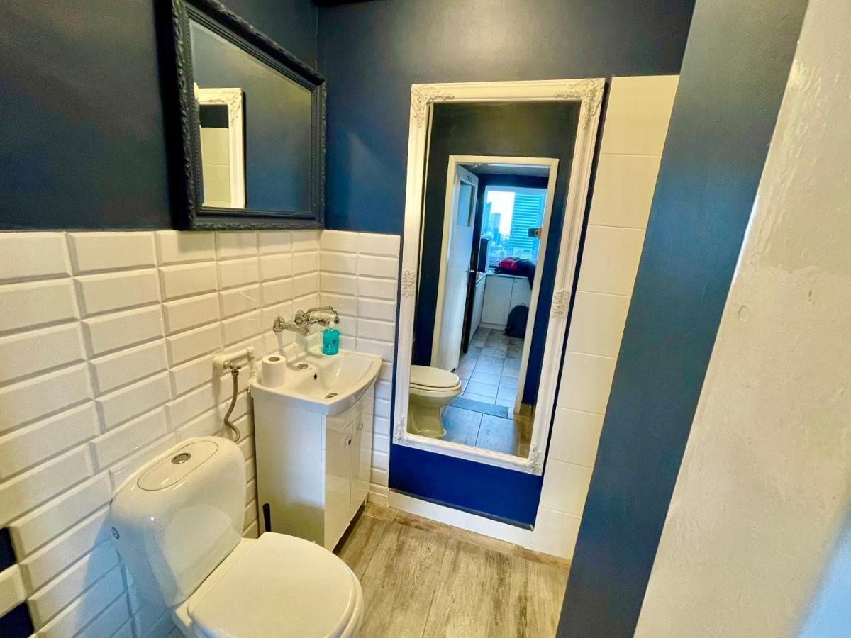 Super Apartament Blue Scisle Centrum Dwie Linie Metra Netflix Wifi 300 Mbs Panorama Miasta Varsó Kültér fotó